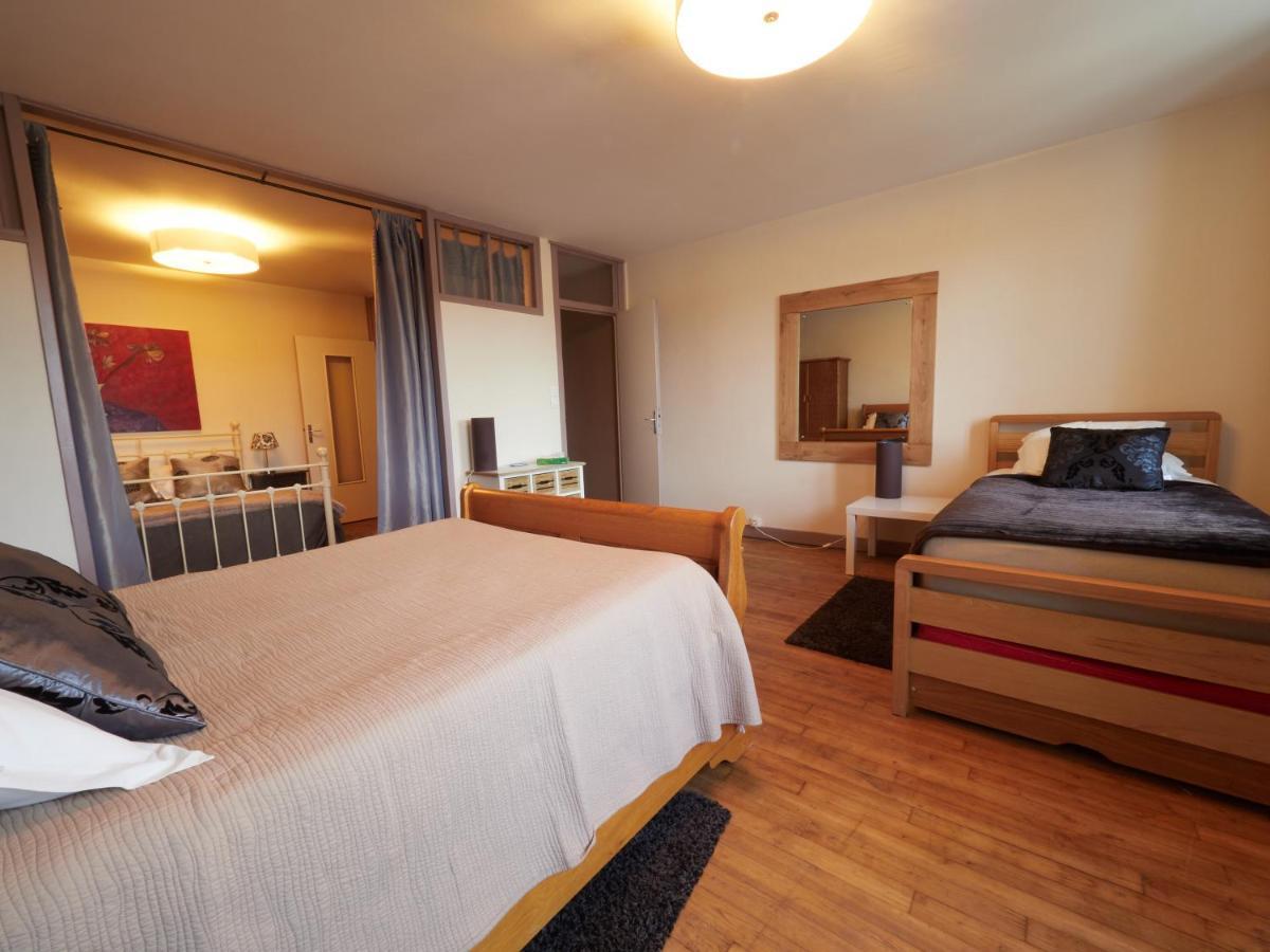 Pont Vieux Chambres D'Hotes Конфолан Экстерьер фото