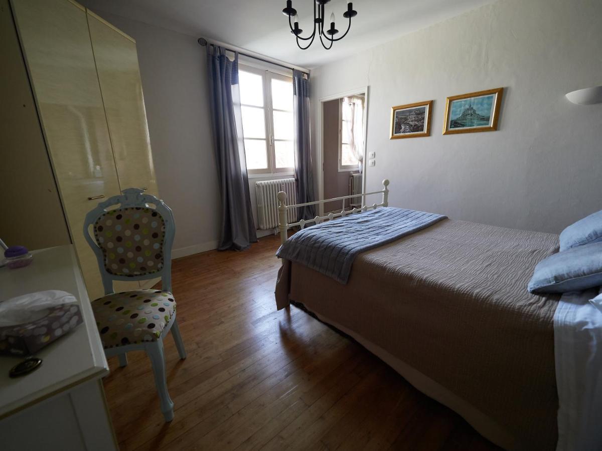 Pont Vieux Chambres D'Hotes Конфолан Экстерьер фото